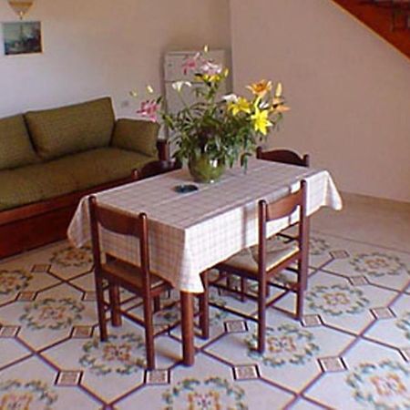 Ludovica Tipo C Apartment Positano Bagian luar foto