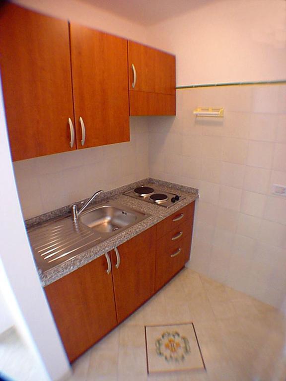 Ludovica Tipo C Apartment Positano Ruang foto